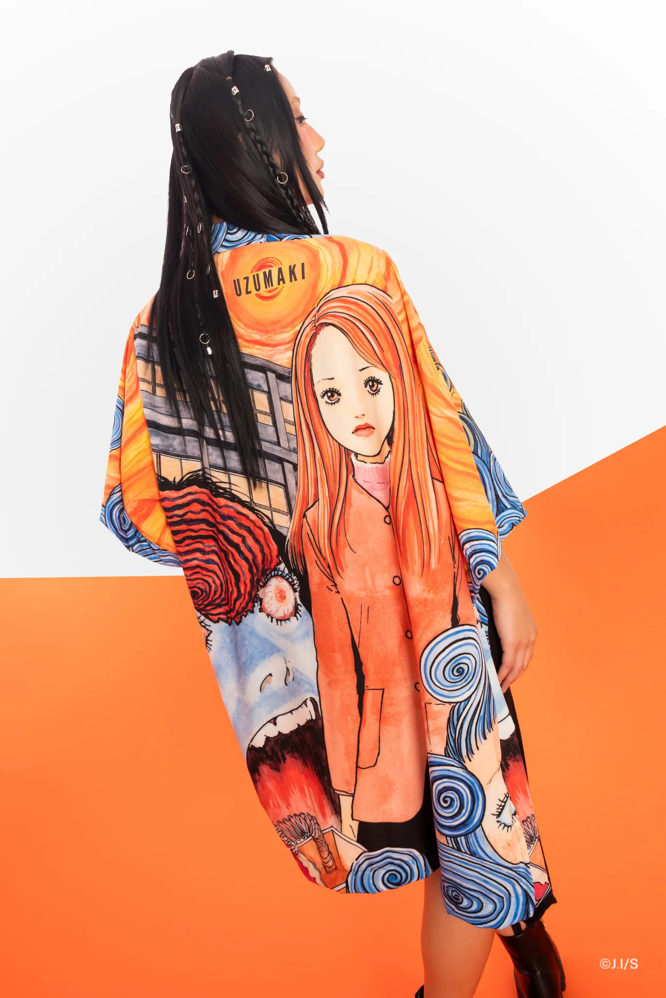 Into Madness Robe